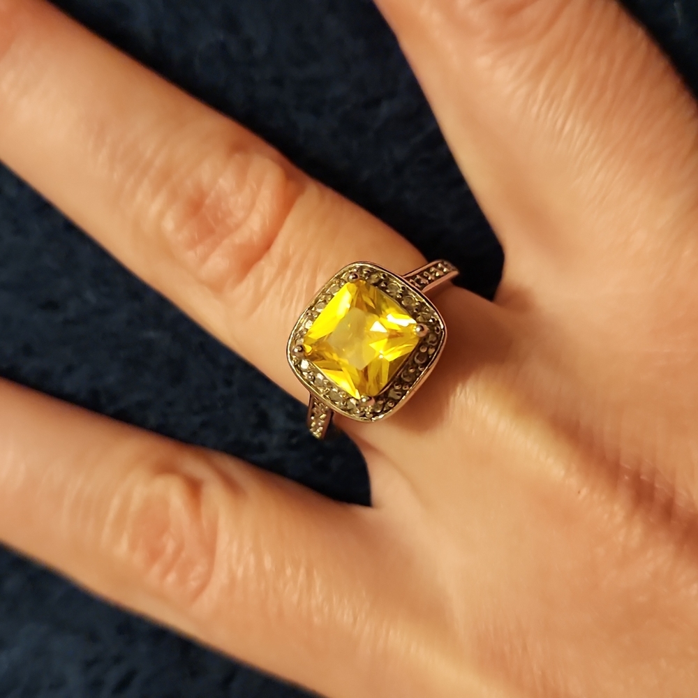 Fragrant Jewels Ring